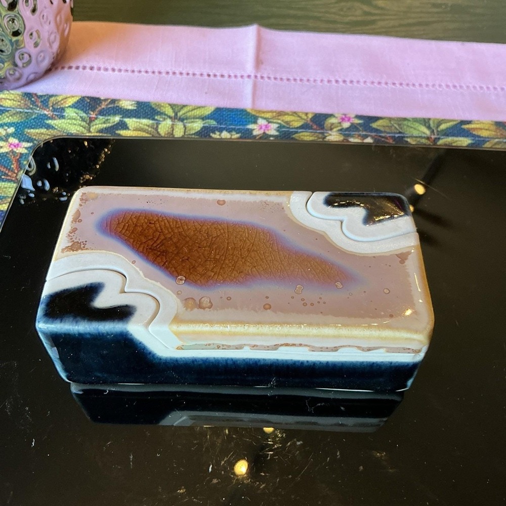 Vintage 1985 Kimberly Johnson Signed MCM Art Pottery Box 5"x 2.5"